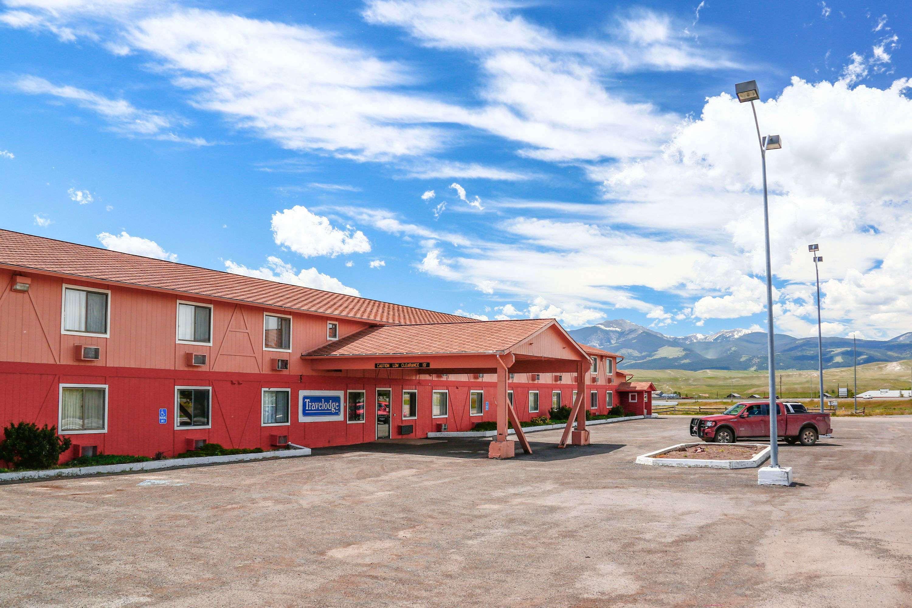 Travelodge By Wyndham Deer Lodge Montana Exterior foto